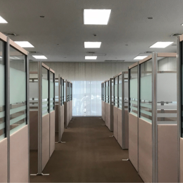 Large office partitioning installation